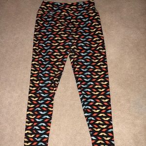 Lularoe One Size Geometric Leggings Black
